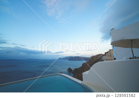 ギリシャのサントリーニ島の美しい風景 ギリシャのサントリーニ島の美しい風景 128501582