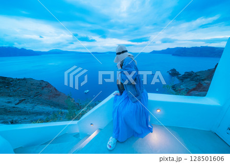 ギリシャのサントリーニ島の美しい風景 128501606