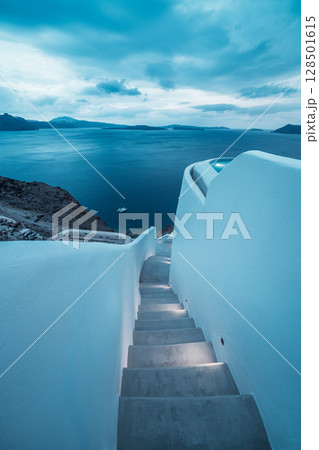 ギリシャのサントリーニ島の美しい風景 ギリシャのサントリーニ島の美しい風景 128501615