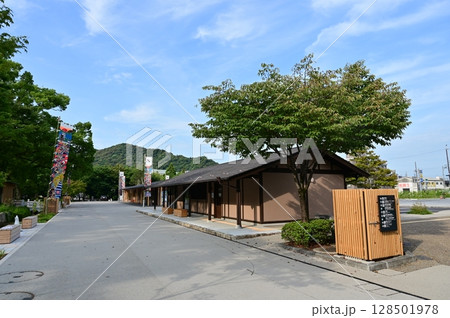 岐阜城楽市 飲食店や物販店が集まる商業施設 岐阜城楽市 飲食店や物販店が集まる商業施設 128501978