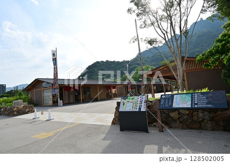 岐阜城楽市 飲食店や物販店が集まる商業施設 岐阜城楽市 飲食店や物販店が集まる商業施設 128502005