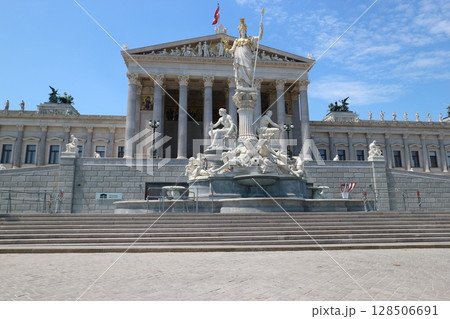 オーストリアの国会議事堂 128506691