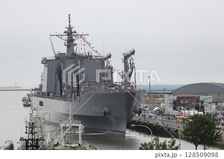 ましゅう型補給艦 128509098