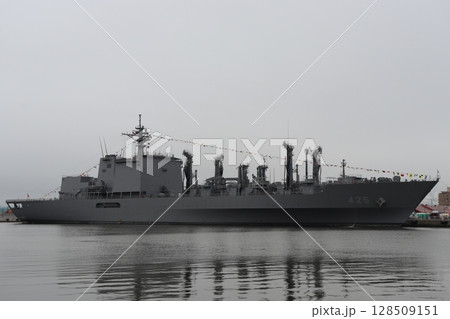 ましゅう型補給艦 128509151