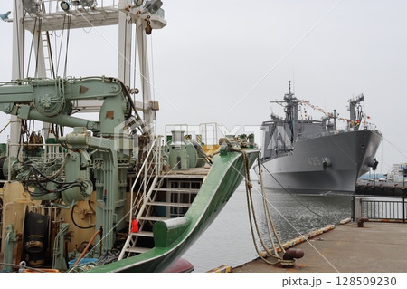 ましゅう型補給艦 128509230