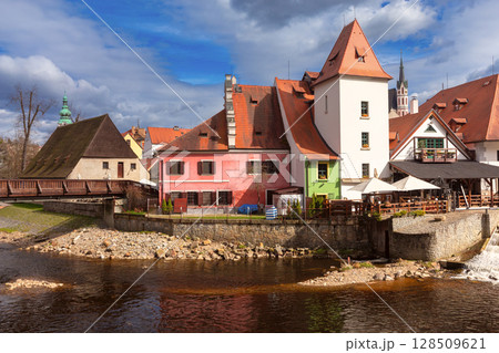 Historic buildings in Cesky Krumlov, Czech Republic 128509621