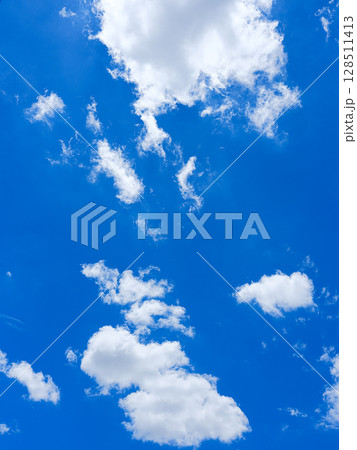 青い空白い雲 青い空白い雲 128511413