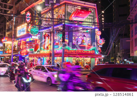 躍動するフィリピン - 賑わうマニラ・ブルゴス通りの夕景 都市景観(2025年5月) 躍動するフィリピン - 賑わうマニラ・ブルゴス通りの夕景 都市景観(2025年5月) 128514861