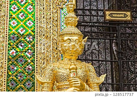 タイ国　ワット・プラケオ（エメラルド寺院） 128517737