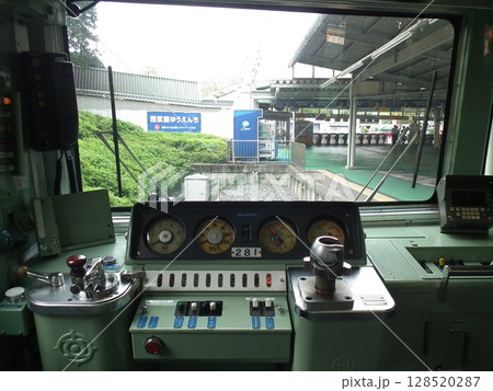 西武新101系 281F(クモハ281)の運転台 西武新101系 281F(クモハ281)の運転台 128520287