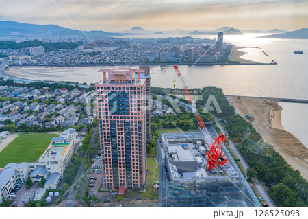 (福岡県)福岡タワーから眺める博多湾夕景 (福岡県)福岡タワーから眺める博多湾夕景 128525093