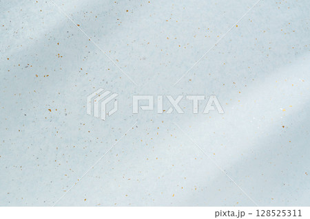 金銀箔の入ったブルーの和紙のドレープ背景 金銀箔の入ったブルーの和紙のドレープ背景 128525311