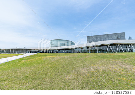 新潟県長岡市 晴天の長岡リリックホール 新潟県長岡市 晴天の長岡リリックホール 128527588