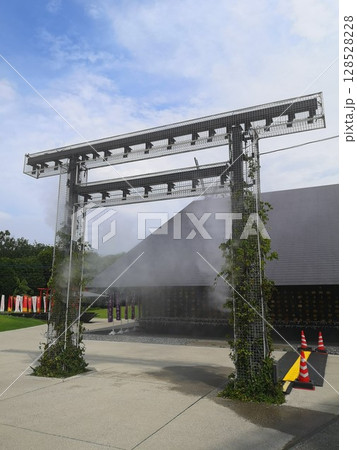 武蔵野坐令和神社の鳥居 128528228