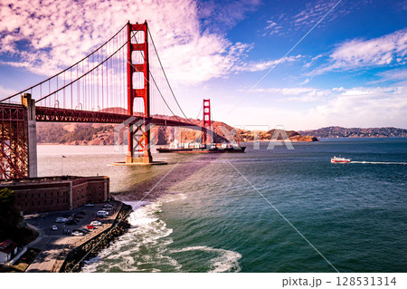 Golden gate bridge, San Francisco, California, usa 128531314
