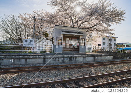 磐田市の天竜浜名湖鉄道の豊岡駅の風景(静岡県) 磐田市の天竜浜名湖鉄道の豊岡駅の風景(静岡県) 128534896