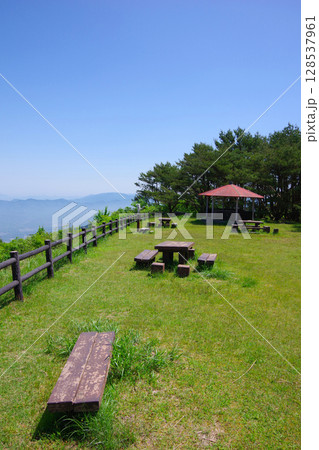 愛媛県四国中央市　翠波峰広場 128537961