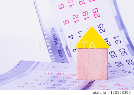 Buying a house. Planning for the purchase of real estate. 128538399