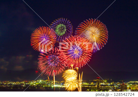 花火 花火 128542724