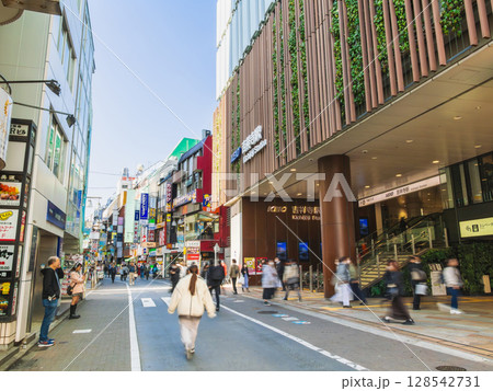 東京　吉祥寺駅南口 128542731