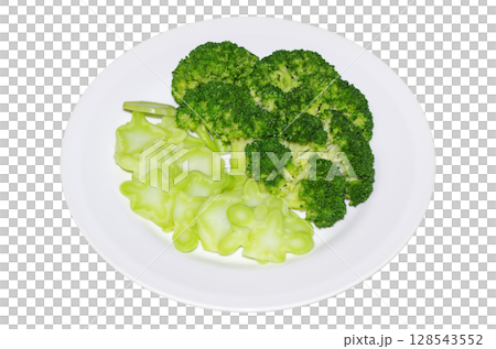 房と茎を食べやすい大きさにカットして茹でた新鮮で綺麗な緑色のブロッコリーを皿に盛った状態（背景透明） 128543552