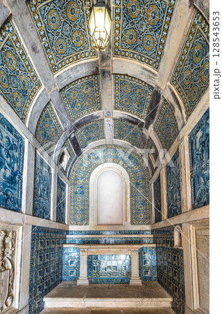 Tomar, Portugal - Mar 12, 2025: Ornate interior of the Convent of Christ in the Castle of Tomar in Portugal 128543653