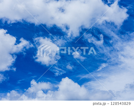 青い空白い雲 青い空白い雲 128543829