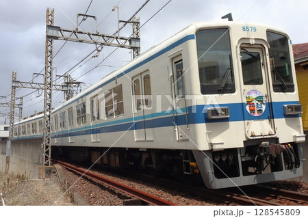 引退間際の東武大師線8000系電車(ワンマン運転:西新井⇔大師前) 引退間際の東武大師線8000系電車(ワンマン運転:西新井⇔大師前) 128545809