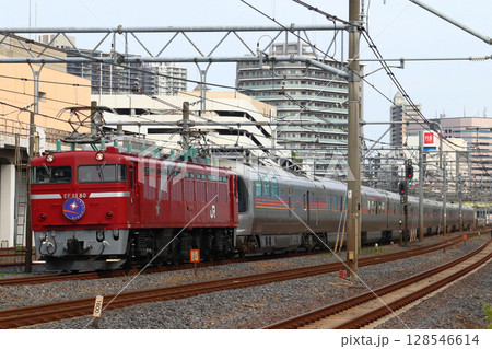 団体列車：寝台特急カシオペア（宇都宮線内：EF81形赤ガマ牽引） 128546614