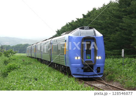 稚内へ向けラストスパートする特急サロベツ 特急サロベツ 宗谷本線 稚内へ向けラストスパートする特急サロベツ 特急サロベツ 宗谷本線 128546877