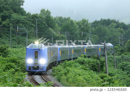 稚内を後に札幌を目指す特急宗谷 特急宗谷 宗谷本線 稚内を後に札幌を目指す特急宗谷 特急宗谷 宗谷本線 128546880