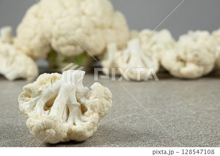 Fresh Organic White Cauliflower Space for Text Fresh Organic White Cauliflower Space for Text 128547108