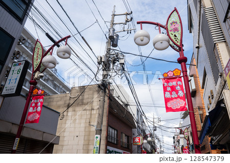 レトロな商店街 128547379