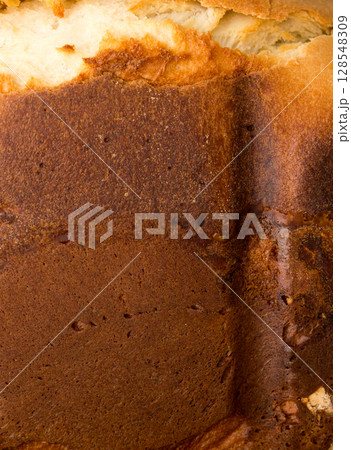 Brioche background. 128548309
