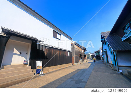 【長崎県】晴天下の長崎出島(二番蔵) 【長崎県】晴天下の長崎出島(二番蔵) 128549993