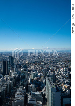 渋谷の展望台から見える富士山、渋谷スクランブルスクエアからの富士山の眺め 128553061