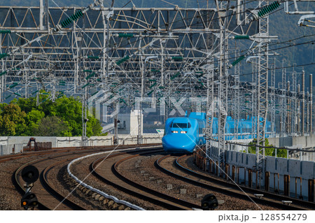 青い新幹線 128554279