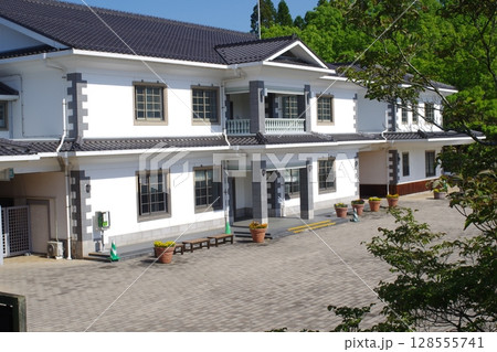 備北丘陵公園ビジターセンター建物の景色 備北丘陵公園ビジターセンター建物の景色 128555741