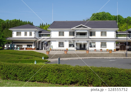 備北丘陵公園ビジターセンター建物の景色 備北丘陵公園ビジターセンター建物の景色 128555752