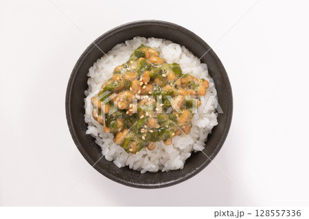 めかぶ納豆 ご飯 めかぶ納豆 ご飯 128557336