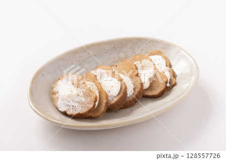 いぶりがっこクリームチーズ 128557726