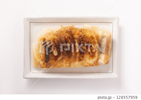 羽つき 焼き餃子 羽つき 焼き餃子 128557959