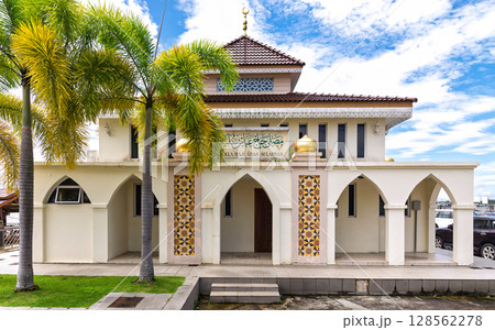 Surau Haji Abas Sulaiman stands majestically in Bandar Seri Begawan, Brunei showcasing Islamic architecture and serenity Surau Haji Abas Sulaiman stands majestically in Bandar Seri Begawan, Brunei showcasing Islamic architecture and serenity 128562278