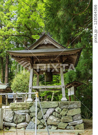 四国八十八箇所12番　焼山寺　鐘楼　徳島県神山町 128564366