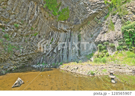 【玄武洞公園 玄武洞 (青龍洞)】 兵庫県豊岡市赤石 128565907
