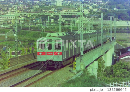 横浜青葉インターが無かった頃の田園都市線・市が尾-藤が丘、8508~5両、1978年11月5日 横浜青葉インターが無かった頃の田園都市線・市が尾-藤が丘、8508~5両、1978年11月5日 128566645