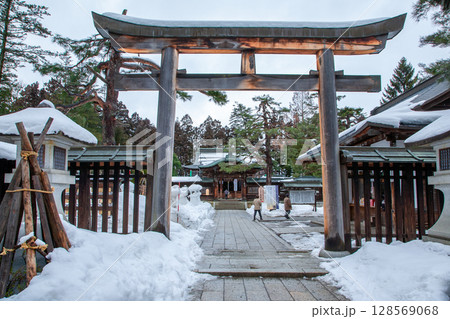 上杉神社 128569068