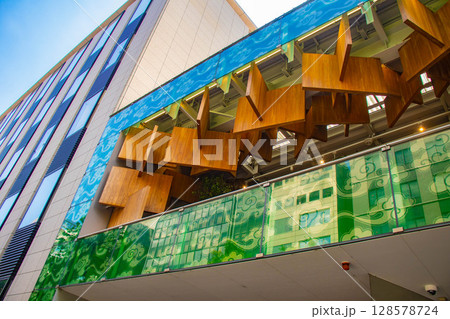 烏丸通りの空とビル群(烏丸五条から烏丸四条まで) 烏丸通りの空とビル群(烏丸五条から烏丸四条まで) 128578724