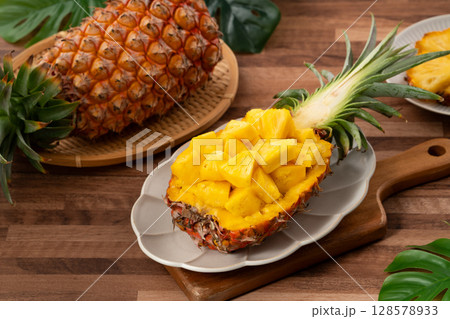 パイナップル パイン パインアップル 128578933