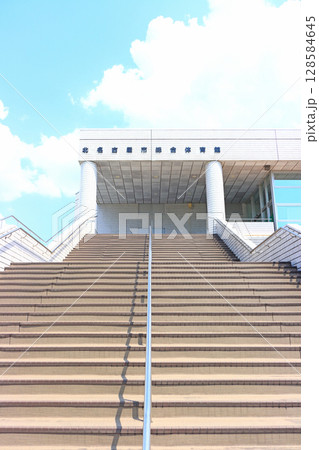 愛知県北名古屋市、北名古屋市総合体育館の風景 128584645